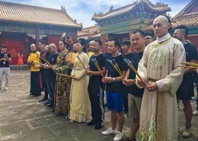 超级王爷手机在线观看,手机在线观看，穿越古代的传奇人生
