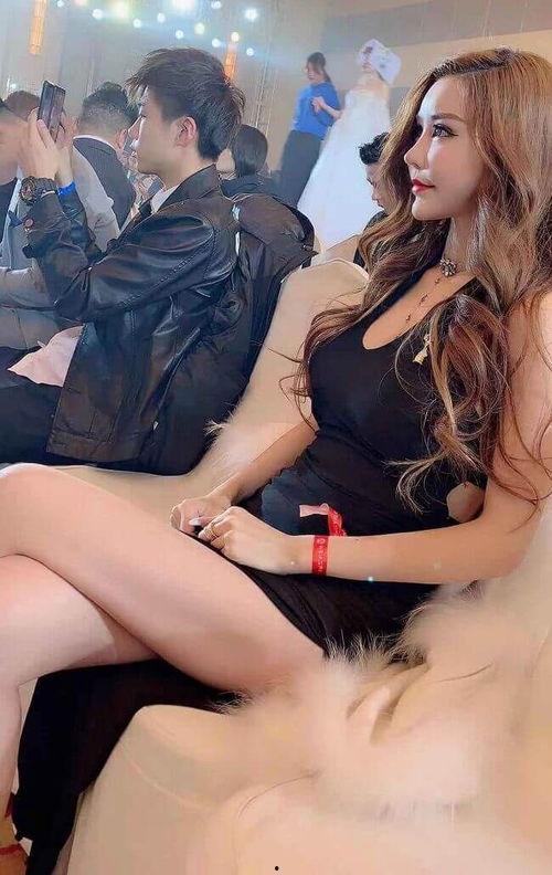 王一霏在线观看,在线观看不容错过的精彩表演